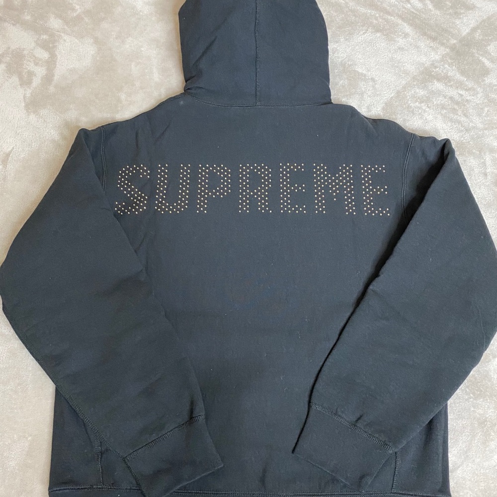SUPREME studded hooded sweatshirt! New!
